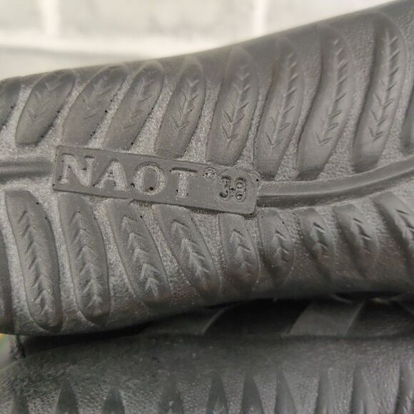 Naot Apera Soft Black Leather Women’s Size 7/EU 38 Slip On Elastic Strap Loafers - Picture 11 of 12